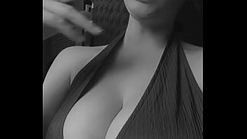 Prête à publier un nouveau set et une nouvelle vidéo abonne toi vite pour