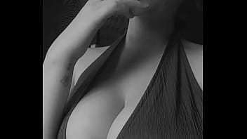 Prête à publier un nouveau set et une nouvelle vidéo abonne toi vite pour