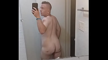 Slow motion twerking the mirror