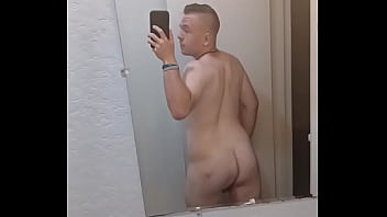 Slow motion twerking the mirror