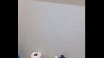 Slow motion twerking the mirror