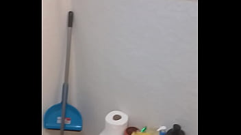 Slow motion twerking the mirror