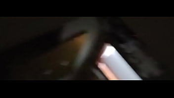 Me pide que le bese el cuello y se derrite Me pide que le bese el cuello y se derrite