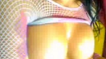 Amateur Webcam Girl Fucks thumbnail