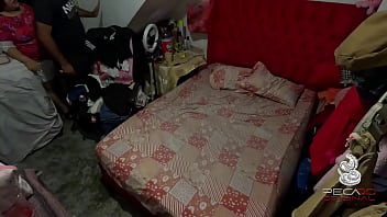 Peruano folla a su novia pelirroja gordita mientras su amigo lo graba a escondidas