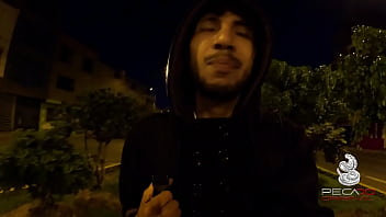 Peruano folla a su novia pelirroja gordita mientras su amigo lo graba a escondidas