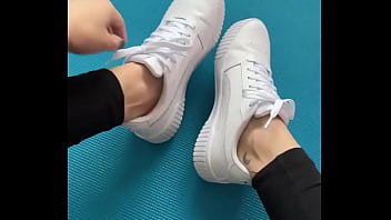 Can you smell my sweaty feet when i open my shoe •more on of #sneacker #pedsocks #sweatysocks #feet #fetish #bla