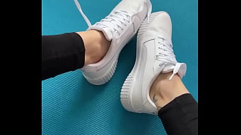 Can you smell my sweaty feet when i open my shoe •more on of #sneacker #pedsocks #sweatysocks #feet #fetish #bla