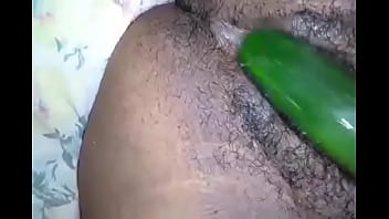 Regardez Ce Concombre Délicieux thumbnail