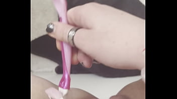 Porn slut keeping her pussy bald