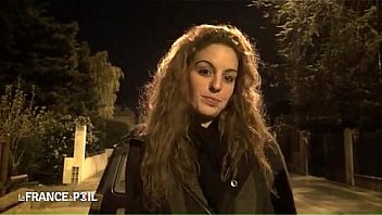 Interview casting of a french redhead student