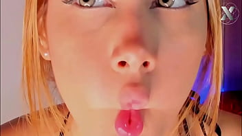 Massive finger until it reaches orgasm wet lesbians