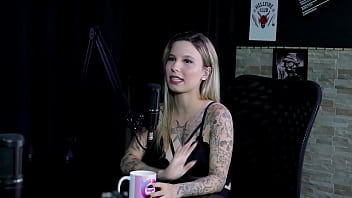 Era assediada no trabalho foi capa da sexy os pais não sabem que ela faz pornô e era a puta da escola baby fire sheer red Era assediada no trabalho foi capa da sexy os pais não sabem que ela faz pornô e era a puta da escola baby fire sheer red