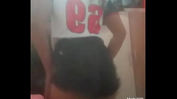 Suh safada rebolando no funk