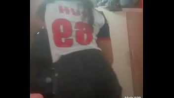 Suh safada rebolando no funk