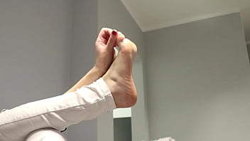 Foot play when i bored i love massage my feet