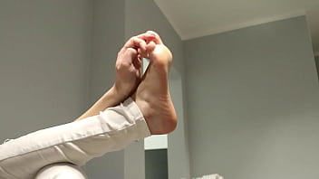 Foot play when i bored i love massage my feet