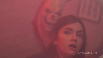 Desperate for office slut takes triple pussy until her legs give out