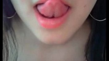 Why this beautiful bird is young