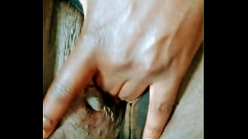 Spreading for cock and squirting