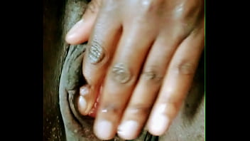 Spreading for cock and squirting