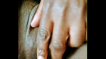 Spreading for cock and squirting