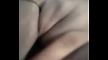 Metiendoce los dedos