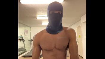 Work out strong biceps and back to lift the ladies during sex