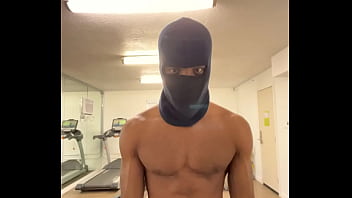 Work out strong biceps and back to lift the ladies during sex