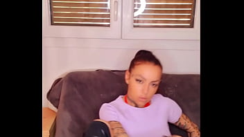 Hello mes amours aujourd'hui on est jeudi et c'est les jeudi hot avec eva