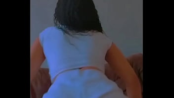 Giovanna ndk balançando a raba