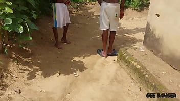 Village ameatur in the kitchen with two long dick