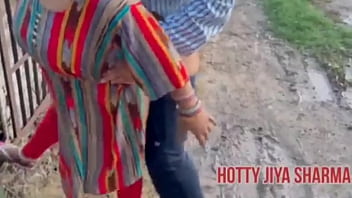 Desi girl outdoor fuck with her boyfriend