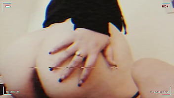 Fingers her ass
