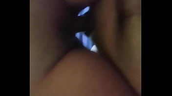 Hermosa chica con grandes tetas le gusta que se la metan hasta el fondo