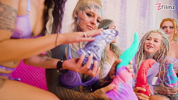 Squirt Mayhem 5 Girls Squirting On Each Other Anal Dildos Prolapse Gapes Atm thumbnail