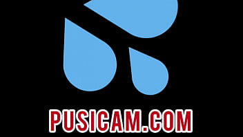 Hot blonde masturbating her pussy