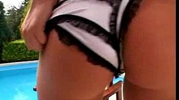 Double dip makes girl go wild