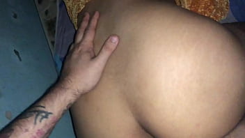 Pendeja arrecha con vibrador quiere piga por la vagina