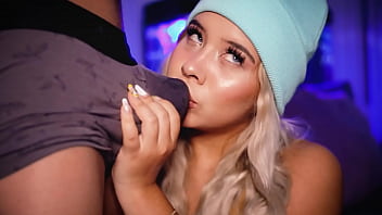 Cock thirsty college girl enjoys sucking cocks live for you