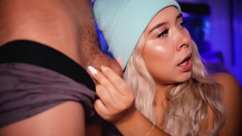 Cock thirsty college girl enjoys sucking cocks live for you