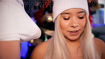 I love sucking cocks and making them hard for me with my slutty gestures