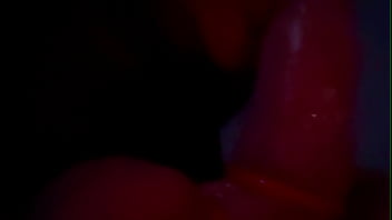 Chloe in den mund gespritzt