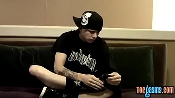 Dick Stroking With A Young Guy Who Loves To Play With Feet thumbnail