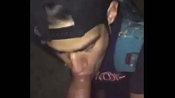 Este Pisadito Se La Daba De Machito Y Termino Mamando La Verga thumbnail