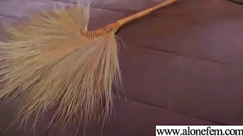 Amateur teen girl mastubating with toys vid 22