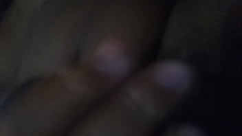 Gozando bem gostoso na bronha