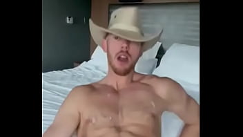 Fill er up cowboy #cumblaster #gayxxx #trade #nsfwcontent #gayhot #gayfollow