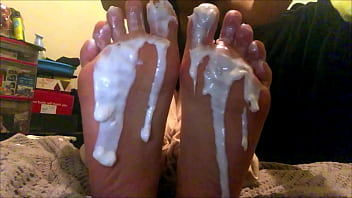 Creamed Feet And Soles Latina Sexy Feet thumbnail