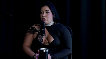 A forma de resolver seu tesão o cara de pau pequeno ficou enchendo seu saco e os puteiros não a aceitam pri melancia watch sheer red